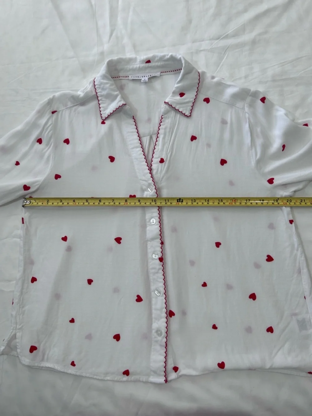 Jane + Delancey Allie Top, white button-down Heart Print Blouse. M - Picture 10 of 12
